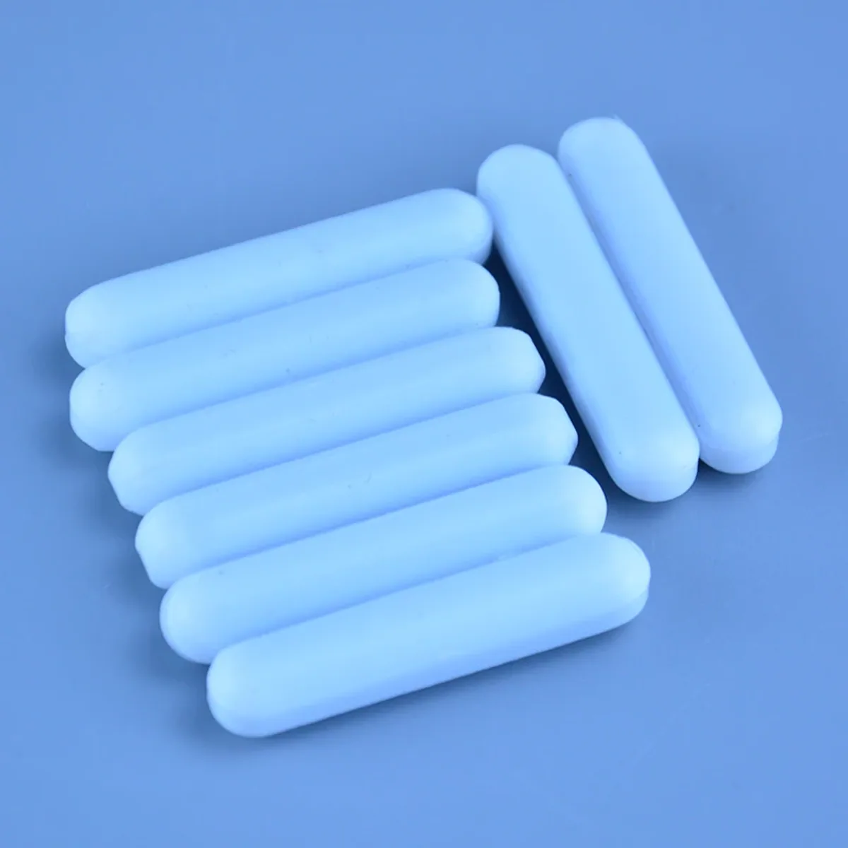 Lab Glassware PTFE Magnetic Stir Bars | White, No Pivot Ring | C3x5 to C8x45 - Thumbnail 2