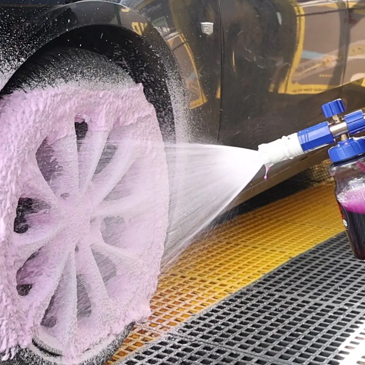Pressure Washer Snow Foam Lance | 1L Bottle | M22-14mm Adapter | 12 Fittings - Thumbnail 2