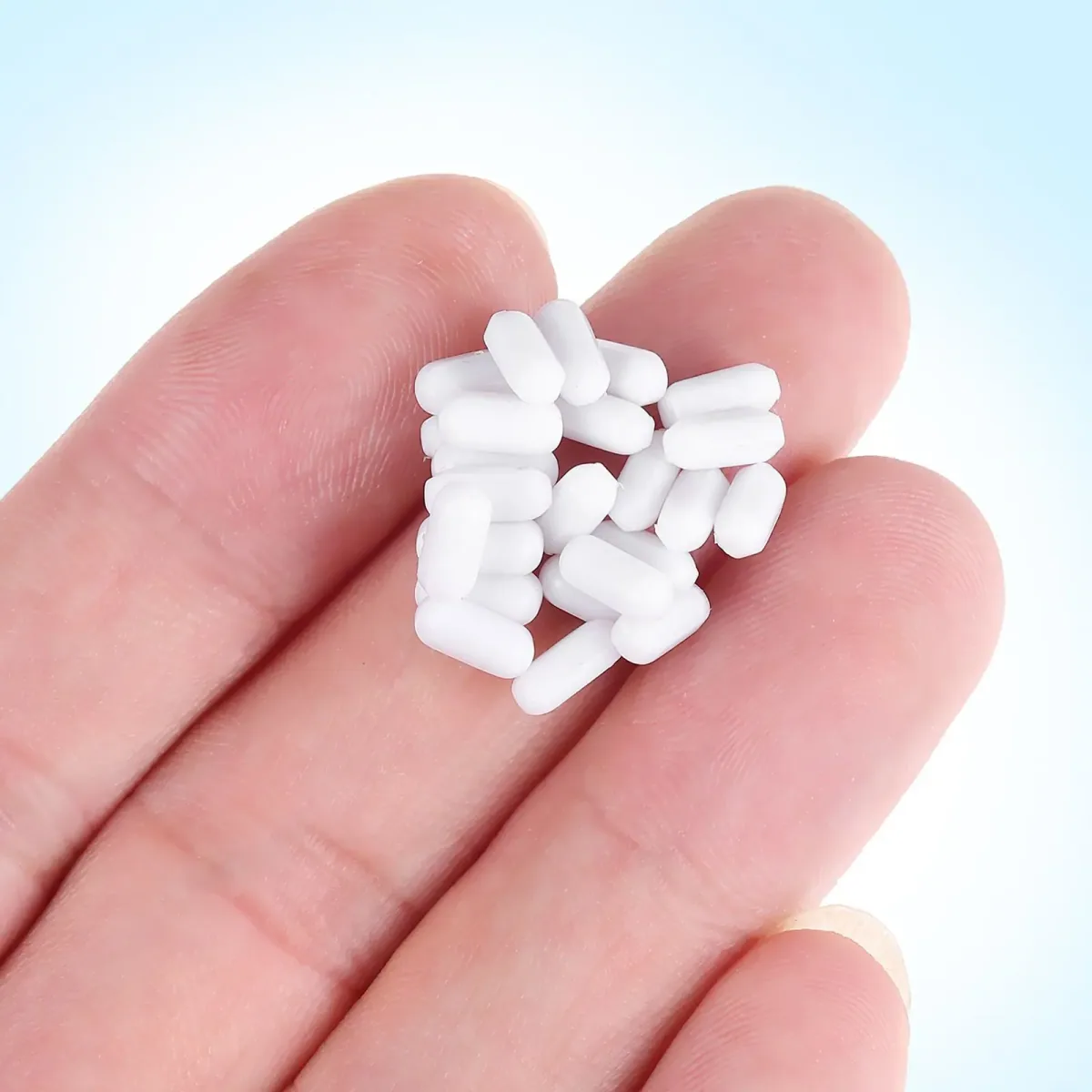 PTFE Magnetic Stir Bars 25 Pack | C3X7 | 7 x 3mm White - Thumbnail 4
